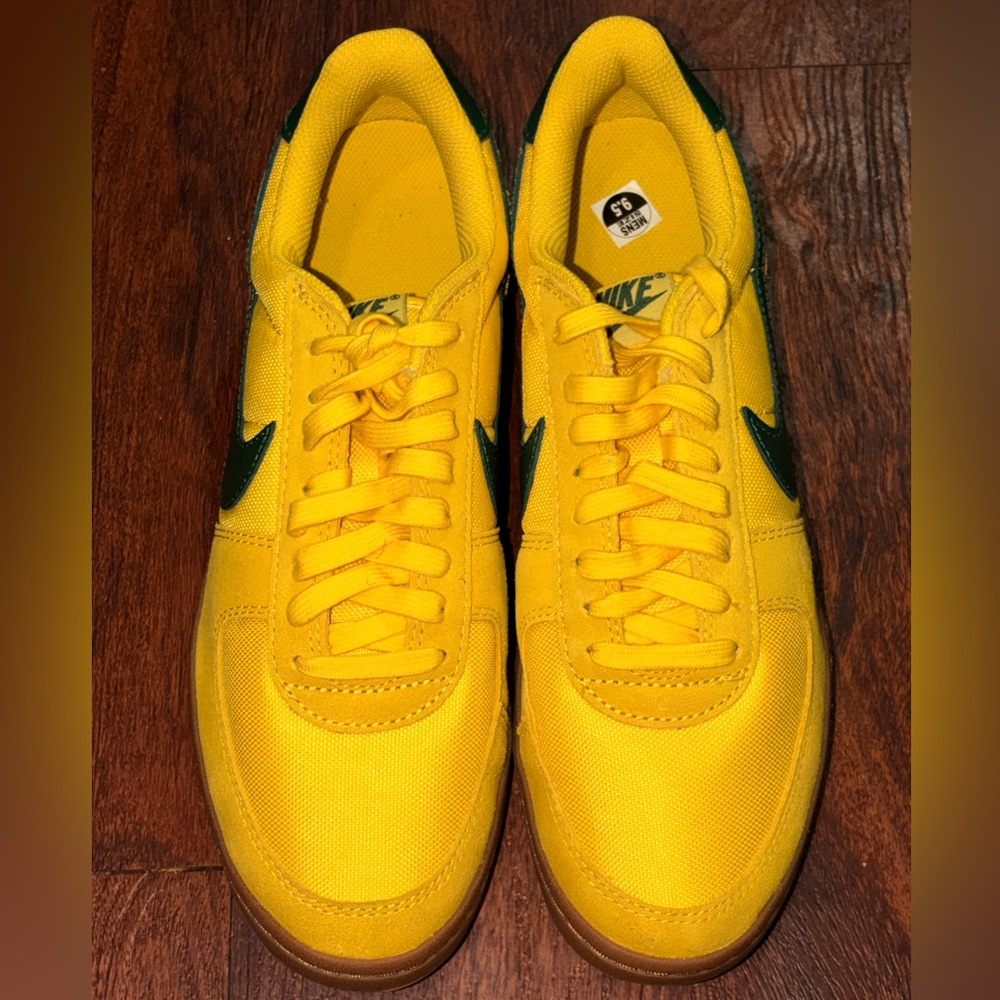 Nike 9.5 - Picture 6 of 14